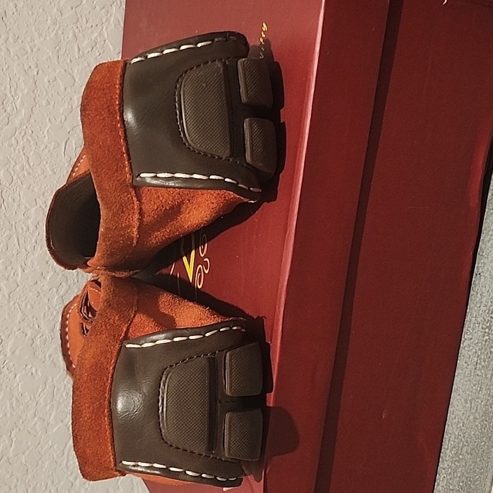 Shoes - Picture 3 of 5